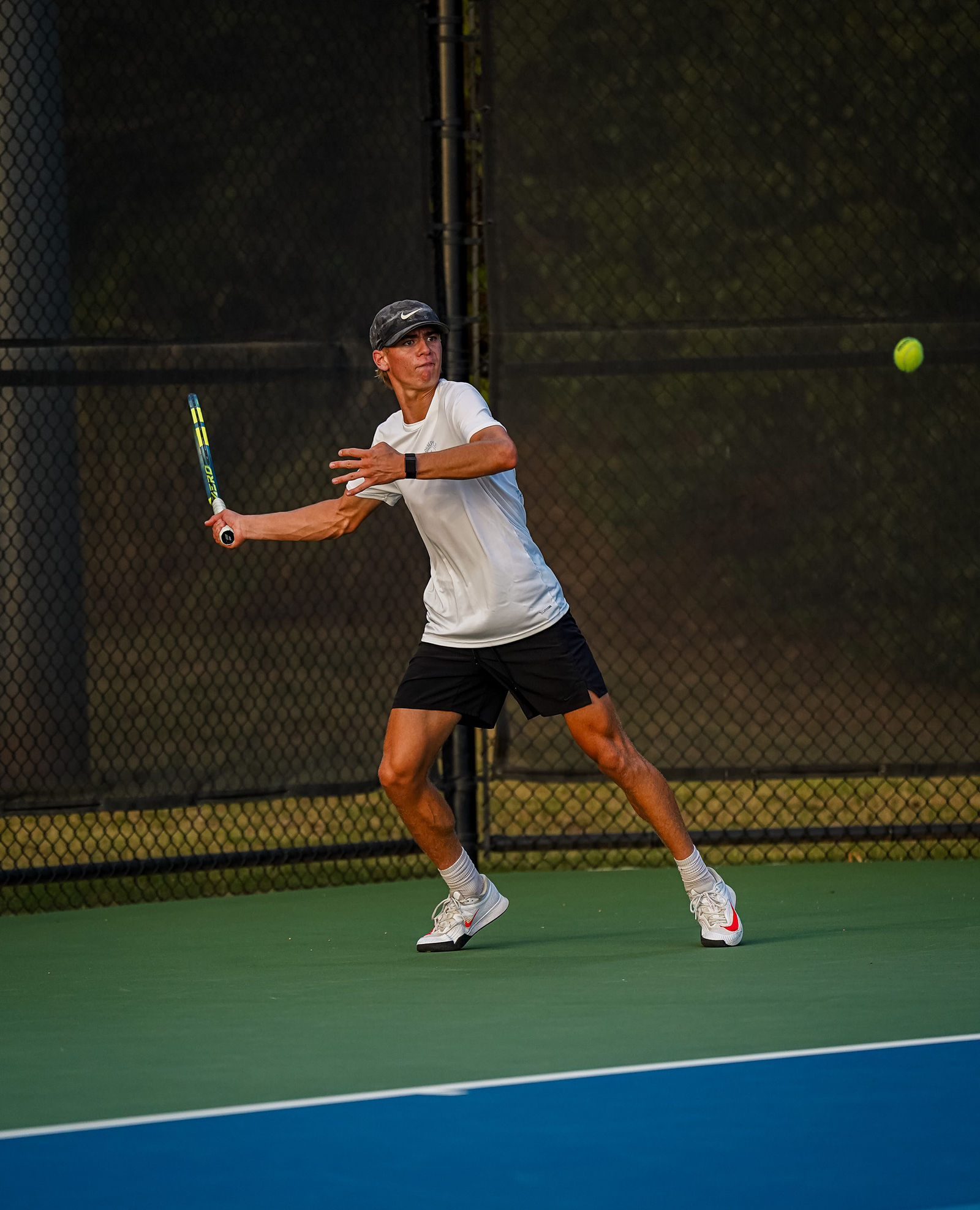 SIMPLE Tennis Academy athlete training on court